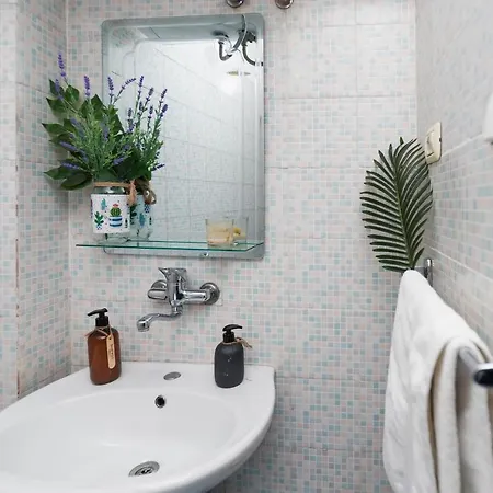 아파트 11 Steps' Lovely In The Center