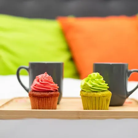 11 Steps' Lovely In The Center Apartment Tirana