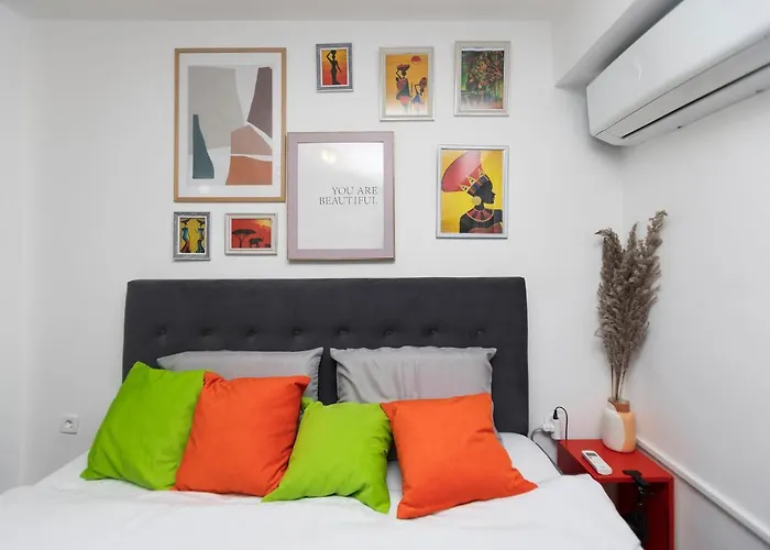 شقة 11 Steps' Lovely In The Center *